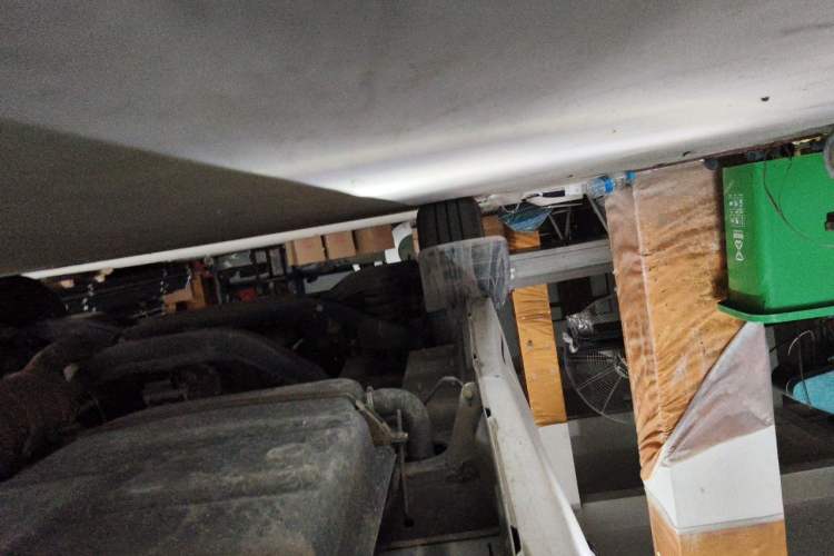 Used JMC Transit 2021 2.8T Space King Standard Version Short Wheelbase Mid-Height Roof 6-Seater Diesel Euro VI JX493 Chassis Rear Left