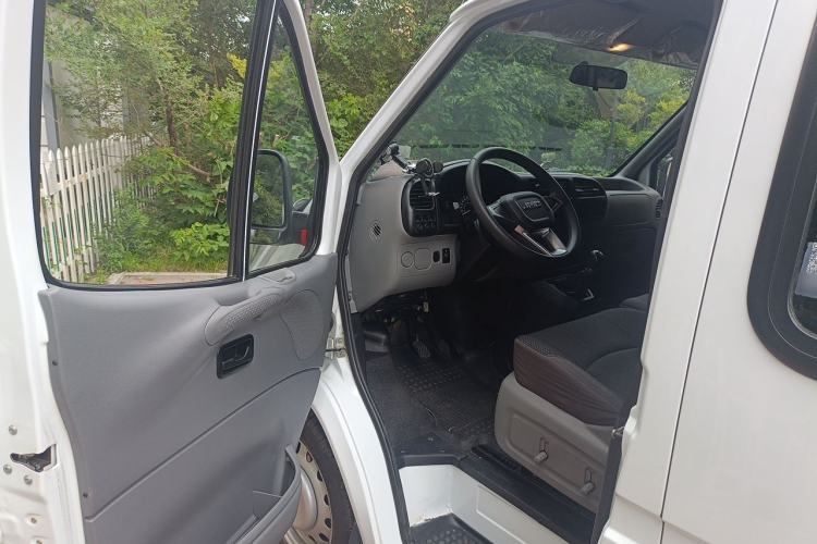 Used JMC Transit 2021 2.8T Space King Standard Version Short Wheelbase Mid-Height Roof 6-Seater Diesel Euro VI JX493 Driver Seat