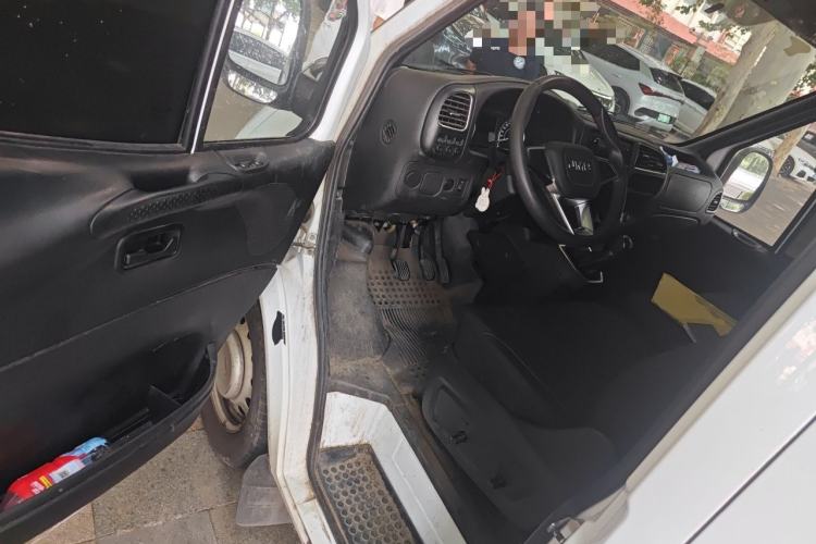 Used JMC Transit 2021 2.8T Space King Taurus Short Wheelbase Mid-Height 3-Seater Diesel Euro VI JX493 Driver Seat