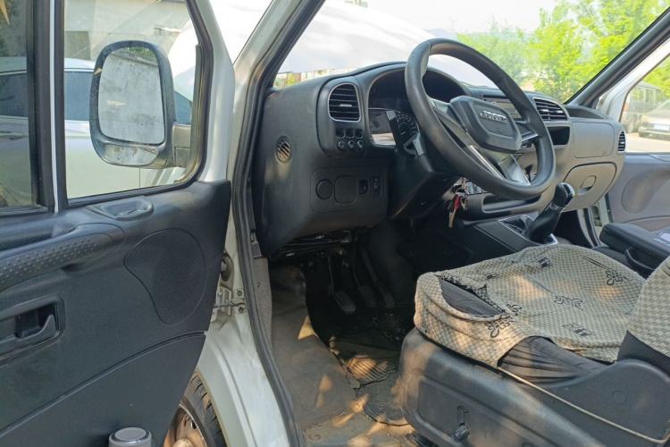 Used JMC Transit 2021 2.8T Space King Standard Version Short Wheelbase Mid-Height Roof 6-Seater Diesel Euro VI JX493 Driver Seat