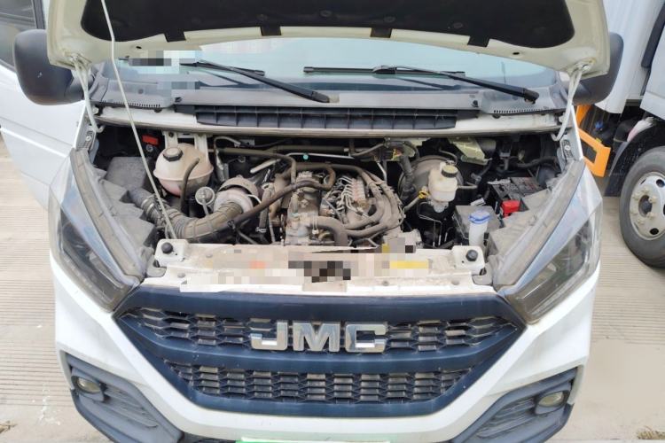 Used JMC Transit 2021 2.8T Space King Standard Version Short Wheelbase Mid-Height Roof 3-Seater Diesel Euro VI JX493 Engine Bay