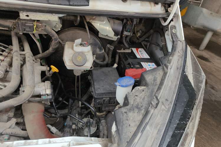 Used JMC Transit  Engine Bay Left