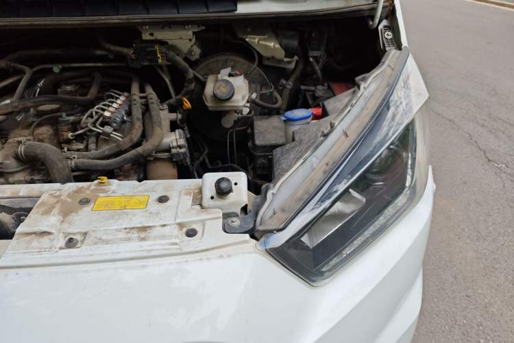 Used JMC Transit  Engine Bay Left