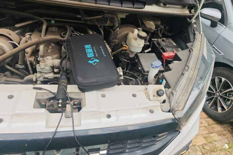Used JMC Transit  Engine Bay Left