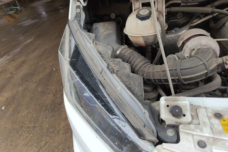 Used JMC Transit  Engine Bay Right