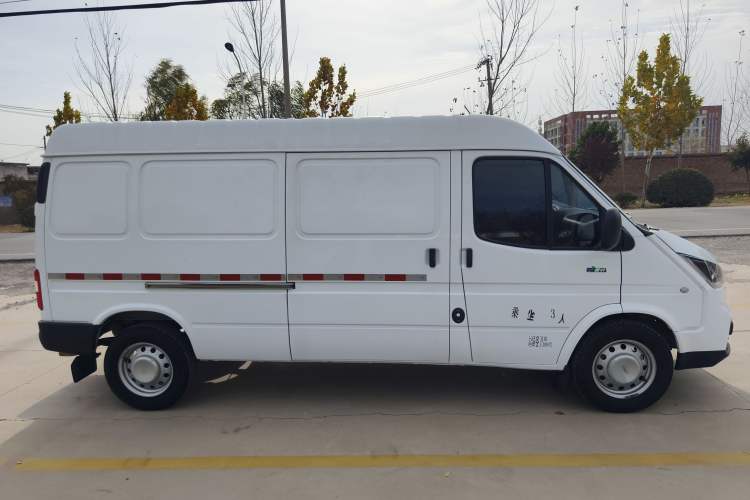 Used JMC Transit 2021 2.8T Space King Standard Version Long Wheelbase Mid-Height Roof Rear Single Tire 3-Seater Diesel China VI Emission Standard JX493 Exterior 2