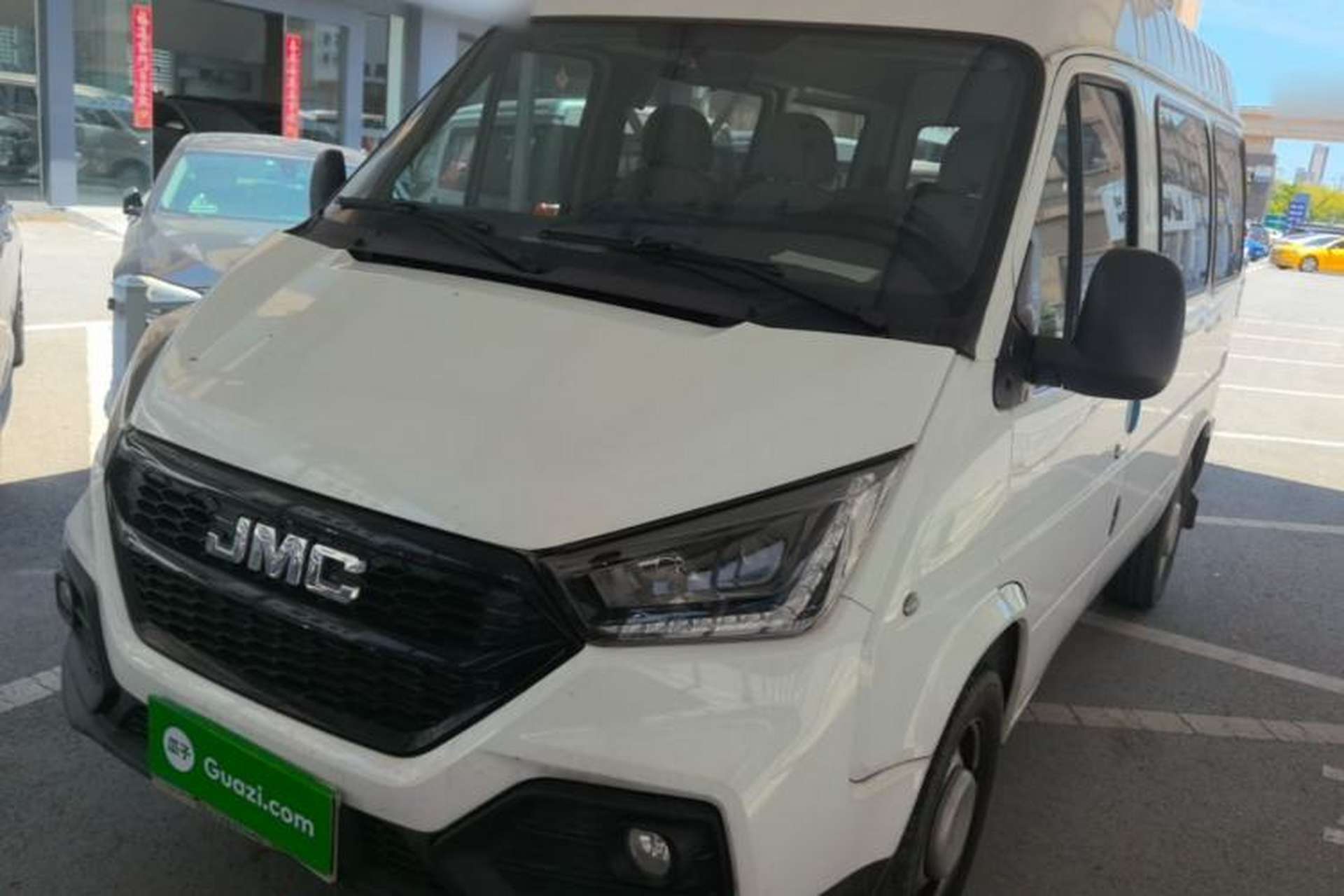 Used JMC Transit 2021 2.8T Space King Standard Version Short Wheelbase Mid-Height Roof 6-Seater Diesel Euro VI JX493 Front Left 45 Deg