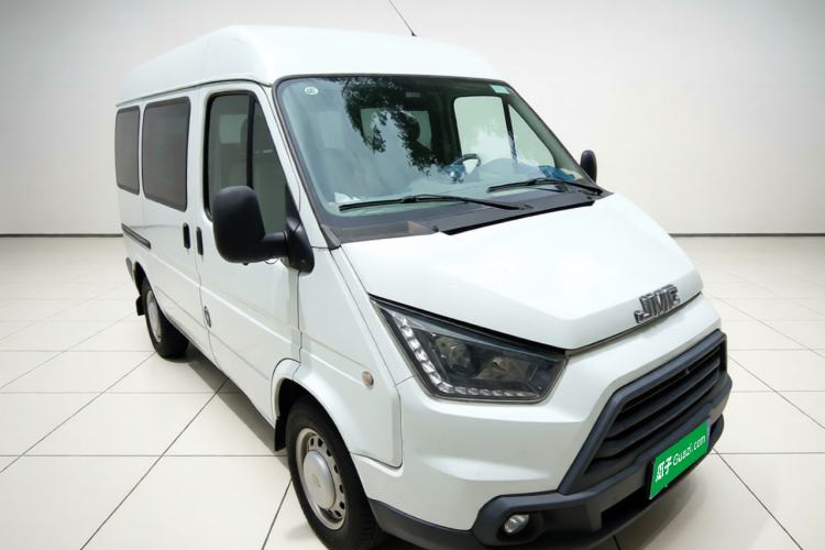 Used JMC Transit 2021 2.8T Space King Taurus Short Wheelbase Mid-Height 6-Seater Diesel Euro VI JX493 Front Right 45 Deg