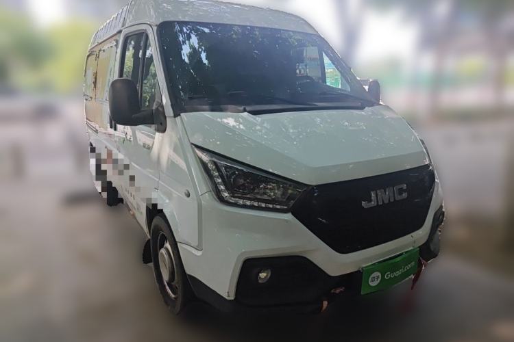 Used JMC Transit 2021 2.8T Space King Taurus Short Wheelbase Mid-Height 3-Seater Diesel Euro VI JX493 Front Right 45 Deg