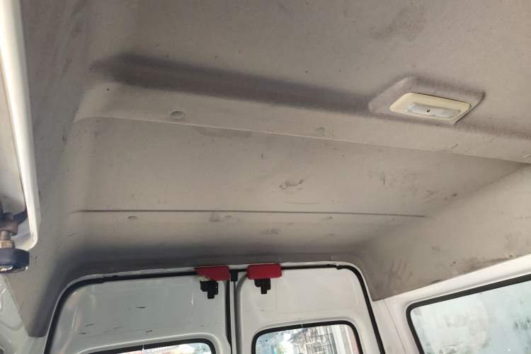 Used JMC Transit 2021 2.8T Space King Standard Version Short Wheelbase Mid-Height Roof 6-Seater Diesel Euro VI JX493 Headliner