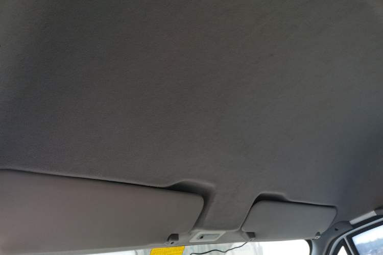 Used JMC Transit 2021 2.8T Space King Taurus Long Wheelbase Mid-Height Roof with Rear Dual Tires 3-Seater Diesel China VI Emission Standard JX493 Headliner