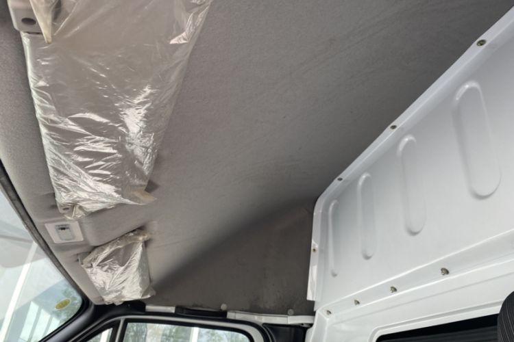 Used JMC Transit 2021 2.8T Space King Taurus Short Wheelbase Mid-Height 3-Seater Diesel Euro VI JX493 Headliner