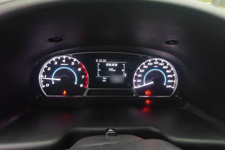 Used JMC Transit 2021 2.8T Space King Standard Version Long Wheelbase Mid-Height Roof Rear Dual Tires 3-Seater Diesel China VI Emission Standard JX493 Instrument Cluster