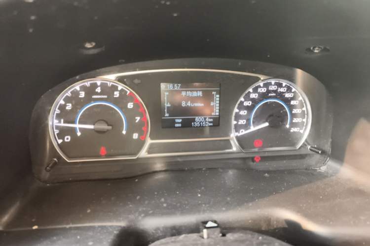 Used JMC Transit 2021 2.8T Space King Taurus Long Wheelbase Mid-Height Roof Rear Single Tire 3-Seater Diesel China VI Emission Standard JX493 Instrument Cluster