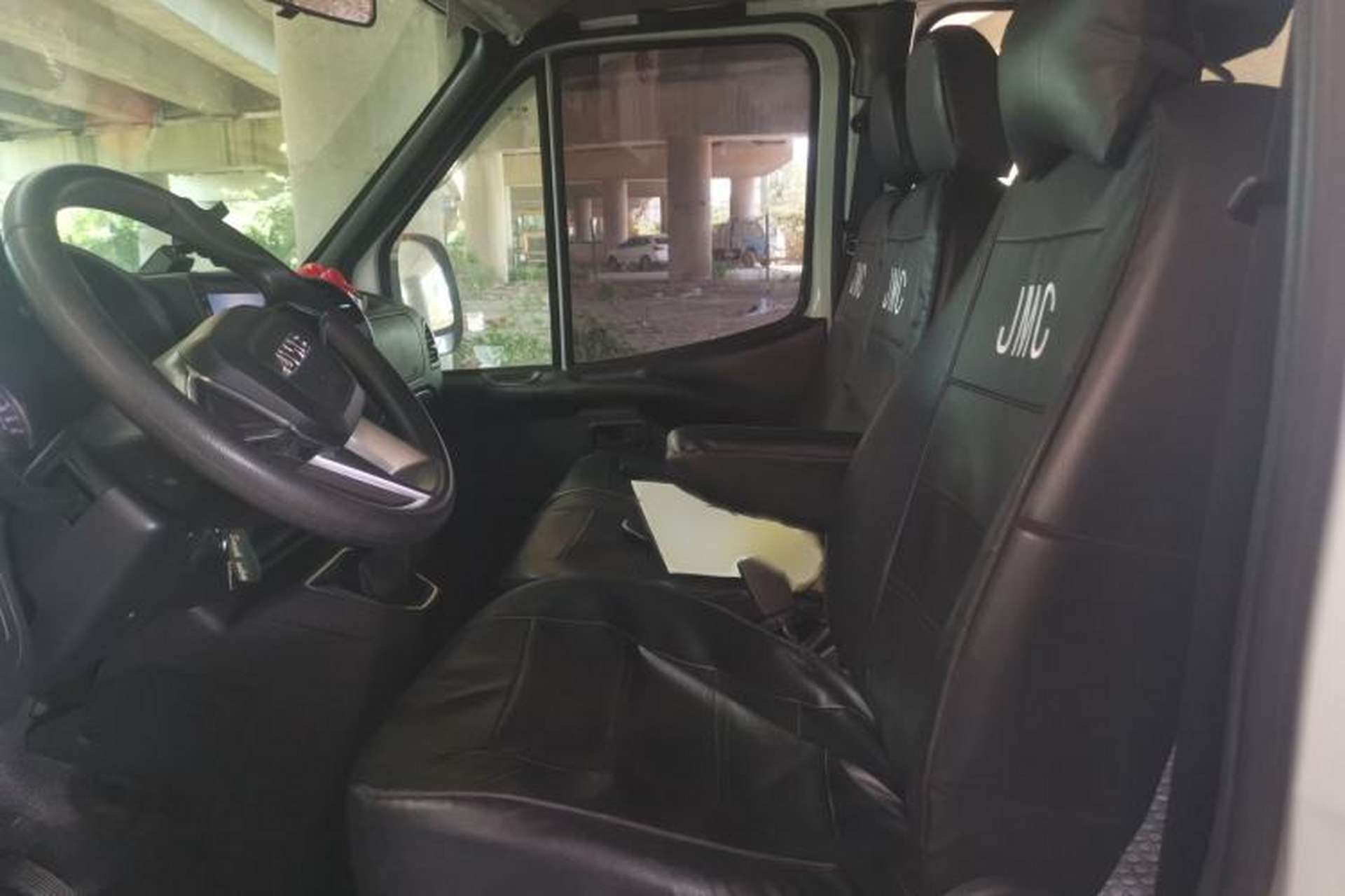 Used JMC Transit 2021 2.8T Space King Standard Version Short Wheelbase Mid-Height Roof 6-Seater Diesel Euro VI JX493 Left Front Seat