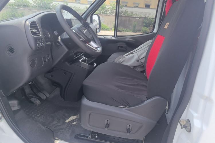 Used JMC Transit 2021 2.8T Space King Standard Version Short Wheelbase Mid-Height Roof 3-Seater Diesel Euro VI JX493 Left Front Seat