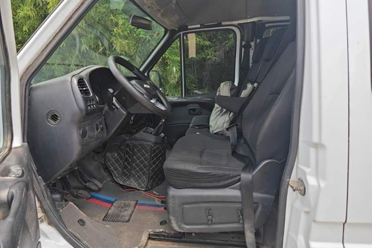 Used JMC Transit 2021 2.8T Space King Taurus Long Wheelbase Mid-Height Rear Single Tire – Step 6-Seater Diesel Euro VI JX493 Left Front Seat