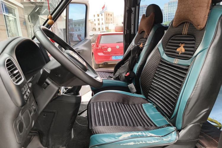 Used JMC Transit 2021 2.8T Space King Standard Version Long Wheelbase Mid-Height Roof Rear Single Tire – Step 6-Seater Diesel China VI Emission Standard JX493 Left Front Seat