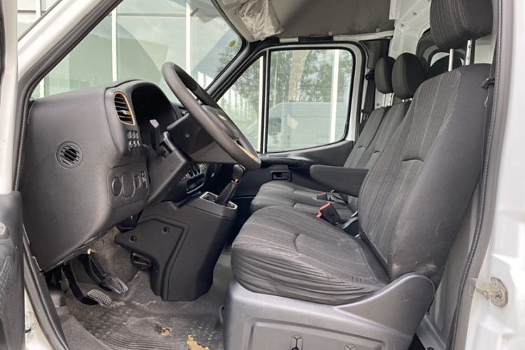 Used JMC Transit 2021 2.8T Space King Taurus Short Wheelbase Mid-Height 3-Seater Diesel Euro VI JX493 Left Front Seat