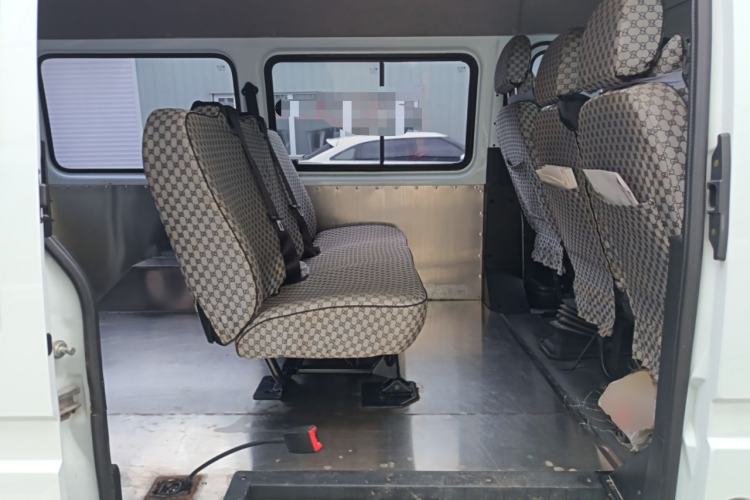 Used JMC Transit 2021 2.8T Space King Standard Version Short Wheelbase Mid-Height Roof 6-Seater Diesel Euro VI JX493 Left Rear Seat