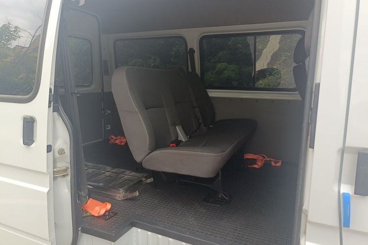 Used JMC Transit 2021 2.8T Space King Standard Version Short Wheelbase Mid-Height Roof 6-Seater Diesel Euro VI JX493 Left Rear Seat