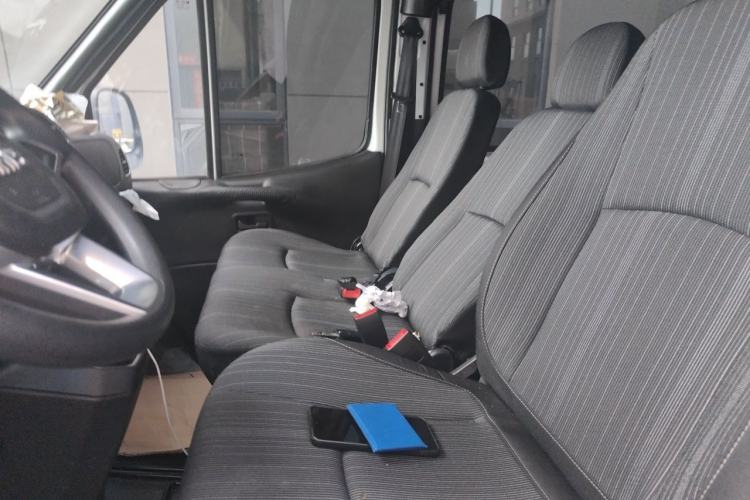 Used JMC Transit 2021 2.8T Space King Standard Version Short Wheelbase Mid-Height Roof 6-Seater Diesel Euro VI JX493 Left Rear Seat