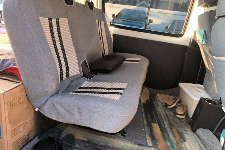 Used JMC Transit 2021 2.8T Space King Standard Version Short Wheelbase Mid-Height Roof 6-Seater Diesel Euro VI JX493 Left Rear Seat