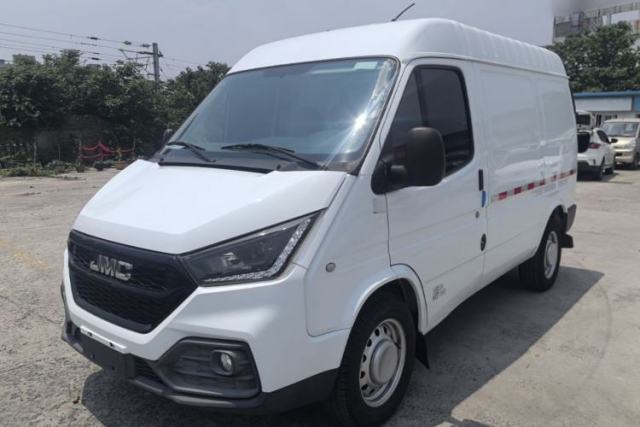 Used JMC Transit 2021 2.8T Space King Standard Version Short Wheelbase Mid-Height Roof 3-Seater Diesel Euro VI JX493