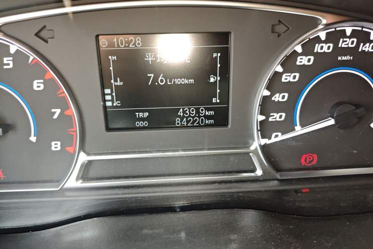 Used JMC Transit 2021 2.8T Space King Standard Version Short Wheelbase Mid-Height Roof 6-Seater Diesel Euro VI JX493 Odometer Close Up