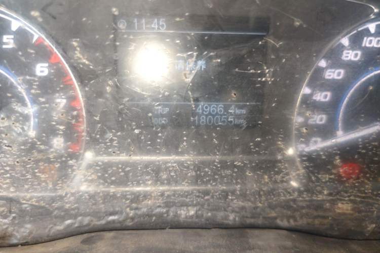 Used JMC Transit 2021 2.8T Space King Taurus Short Wheelbase Mid-Height 6-Seater Diesel Euro VI JX493 Odometer Close Up