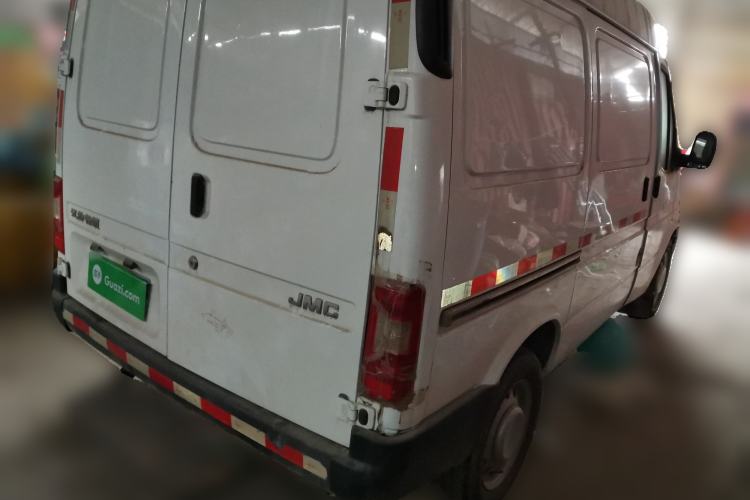 Used JMC Transit 2021 2.8T Space King Taurus Short Wheelbase Mid-Height 3-Seater Diesel Euro VI JX493 Rear Right 45 Deg
