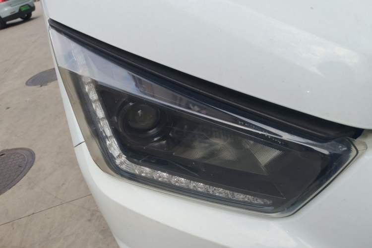 Used JMC Transit  Right Front Headlight