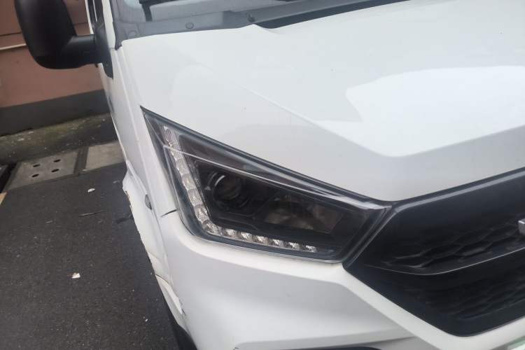Used JMC Transit 2021 2.8T Space King Taurus Short Wheelbase Mid-Height 6-Seater Diesel Euro VI JX493 Right Front Headlight