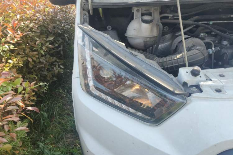 Used JMC Transit 2021 2.8T Space King Taurus Long Wheelbase Mid-Height Rear Single Tire – Step 6-Seater Diesel Euro VI JX493 Right Front Headlight