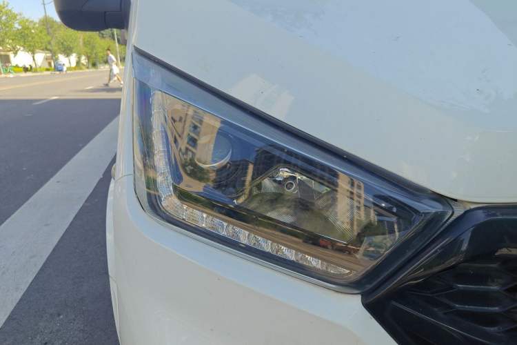 Used JMC Transit 2021 2.8T Space King Taurus Short Wheelbase Mid-Height 6-Seater Diesel Euro VI JX493 Right Front Headlight