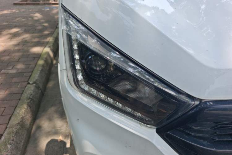 Used JMC Transit  Right Front Headlight