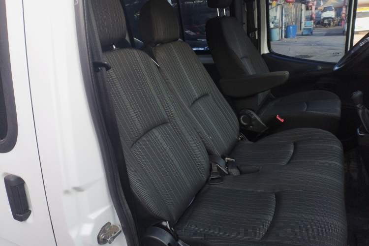 Used JMC Transit 2021 2.8T Space King Taurus Short Wheelbase Mid-Height 6-Seater Diesel Euro VI JX493 Right Front Seat