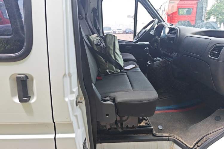 Used JMC Transit 2021 2.8T Space King Taurus Long Wheelbase Mid-Height Rear Single Tire – Step 6-Seater Diesel Euro VI JX493 Right Front Seat