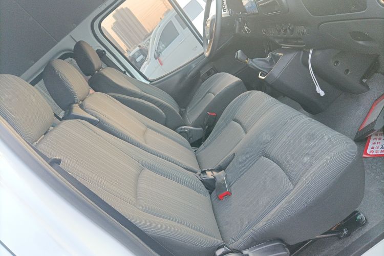 Used JMC Transit 2021 2.8T Space King Standard Version Short Wheelbase Mid-Height Roof 6-Seater Diesel Euro VI JX493 Right Front Seat
