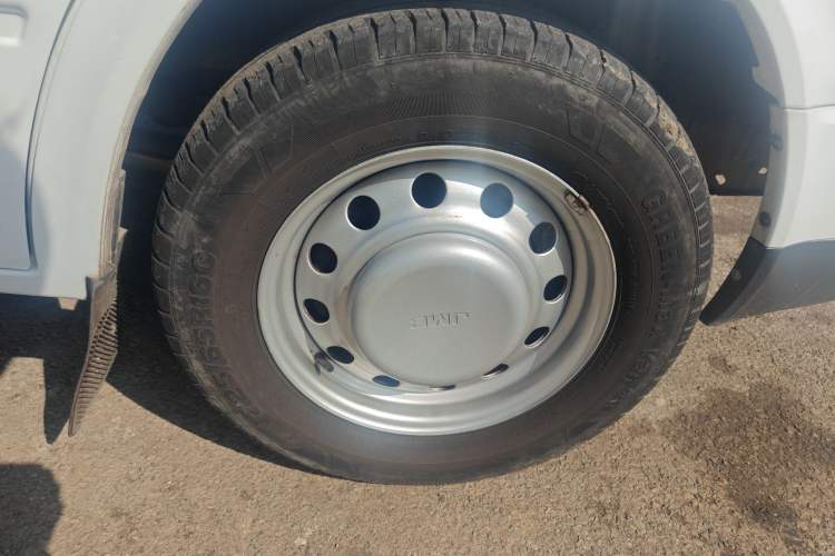 Used JMC Transit 2021 2.8T Space King Taurus Long Wheelbase Mid-Height Rear Single Tire – Step 6-Seater Diesel Euro VI JX493 Right Front Wheel Hub