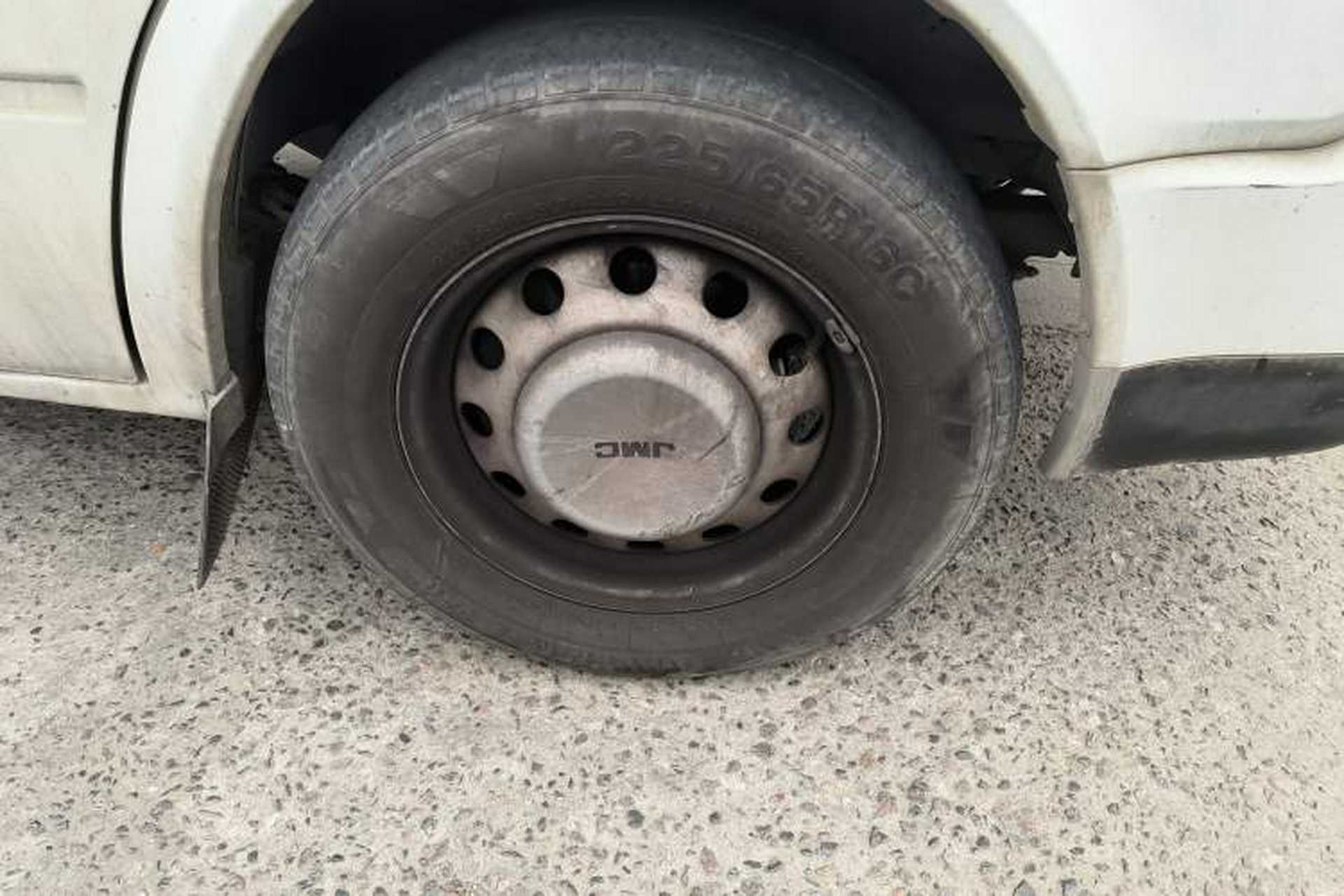 Used JMC Transit 2021 2.8T Space King Taurus Long Wheelbase Mid-Height Rear Single Tire – Step 6-Seater Diesel Euro VI JX493 Right Front Wheel Hub