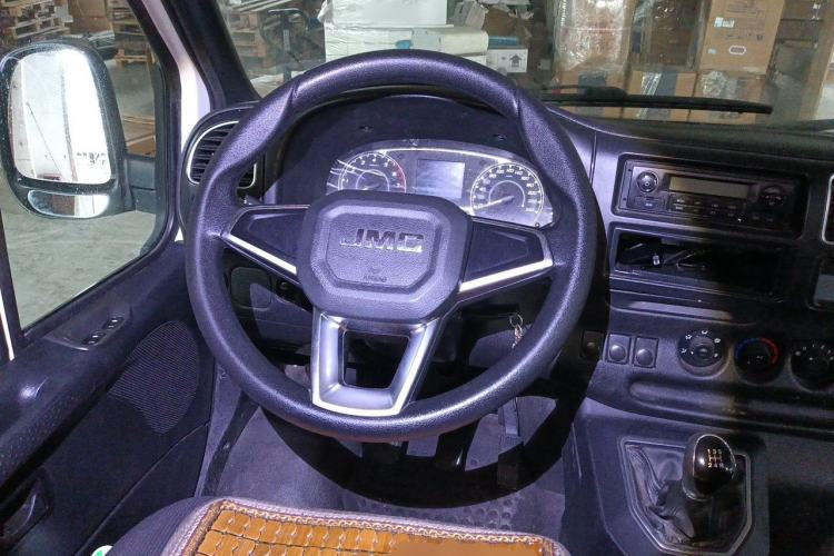 Used JMC Transit 2021 2.8T Space King Taurus Short Wheelbase Mid-Height 6-Seater Diesel Euro VI JX493 Steering Wheel