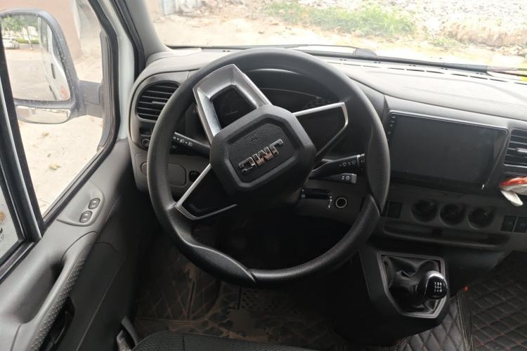 Used JMC Transit 2021 2.8T Space King Taurus Short Wheelbase Mid-Height 6-Seater Diesel Euro VI JX493 Steering Wheel