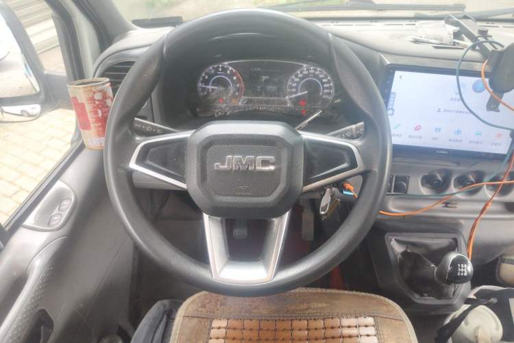 Used JMC Transit 2021 2.8T Space King Taurus Short Wheelbase Mid-Height 6-Seater Diesel Euro VI JX493 Steering Wheel