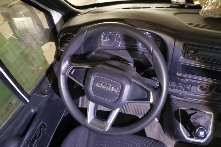 Used JMC Transit 2021 2.8T Space King Taurus Short Wheelbase Mid-Height 3-Seater Diesel Euro VI JX493 Steering Wheel