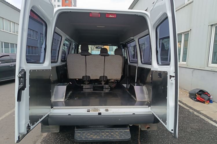 Used JMC Transit 2021 2.8T Space King Standard Version Short Wheelbase Mid-Height Roof 6-Seater Diesel Euro VI JX493 Trunk