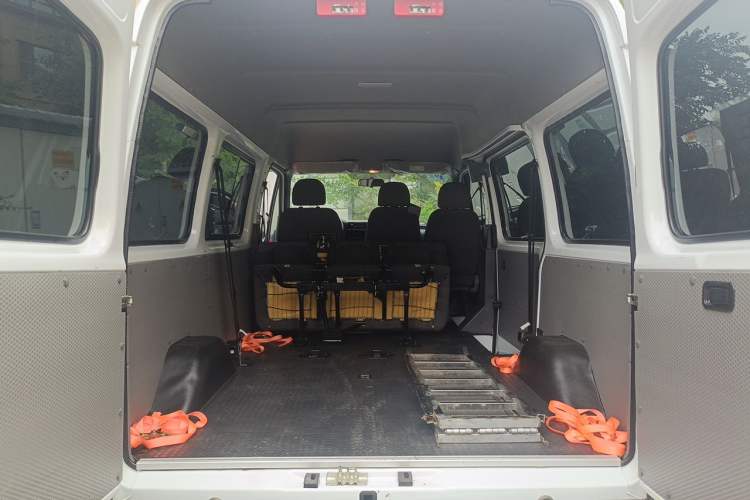 Used JMC Transit 2021 2.8T Space King Standard Version Short Wheelbase Mid-Height Roof 6-Seater Diesel Euro VI JX493 Trunk