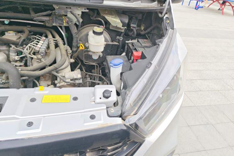 Used JMC Transit  Engine Bay Left