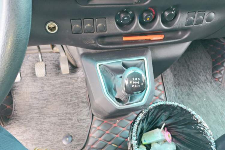 Used JMC Transit  Gear Lever