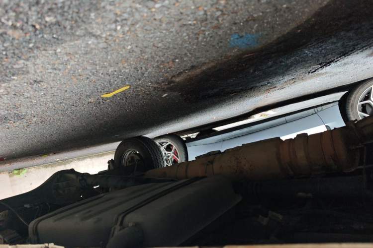 Used JMC Transit  Chassis Front Left